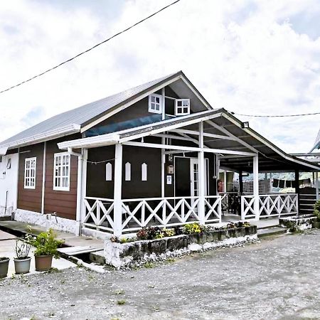 Dongorit Cabin House 1 Kampong Kundassan Buitenkant foto