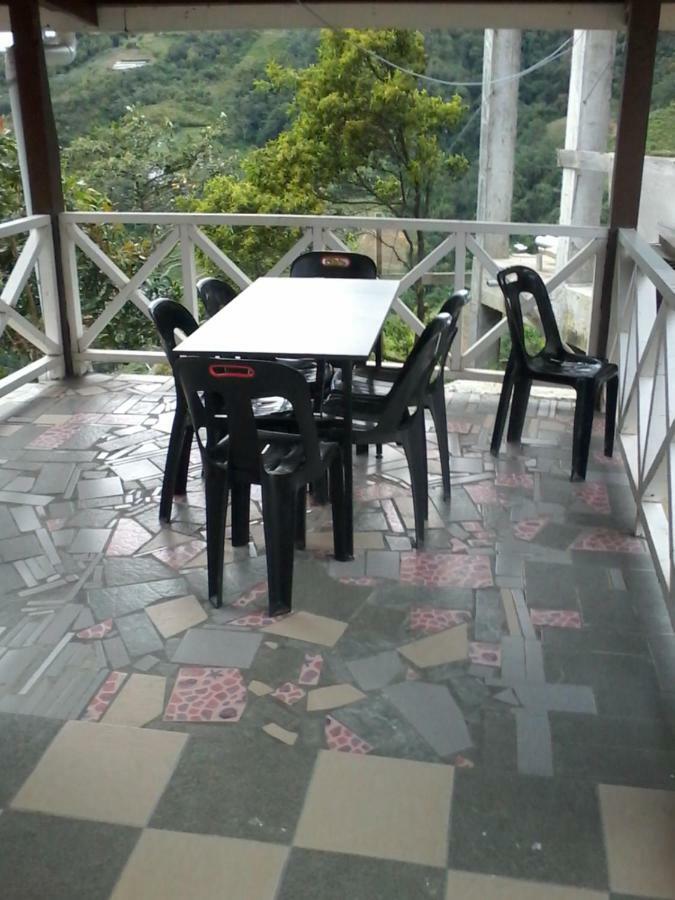 Dongorit Cabin House 1 Kampong Kundassan Buitenkant foto